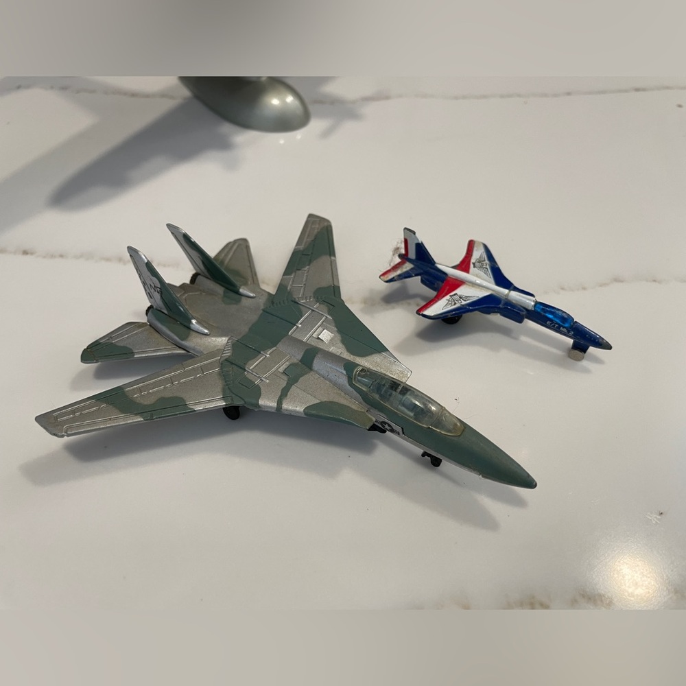 Model Plane Bundle (3) - Picture 5 of 7